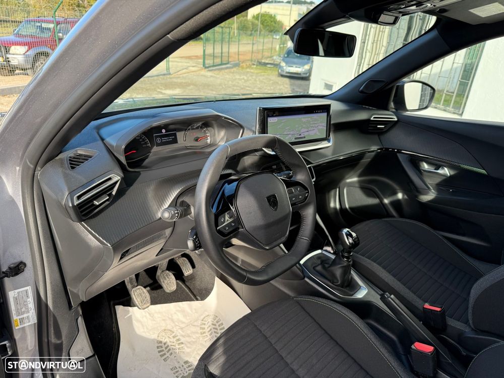 Peugeot 2008 1.2 PureTech Style - 13