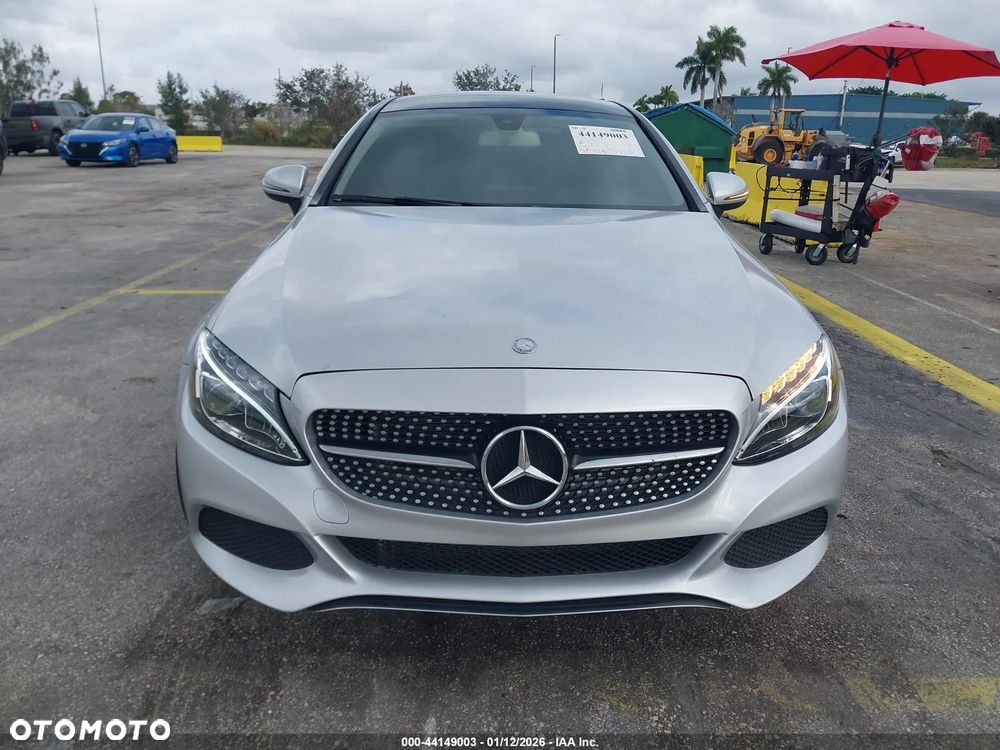 Mercedes-Benz Klasa C 300 9G-TRONIC Night Edition - 6