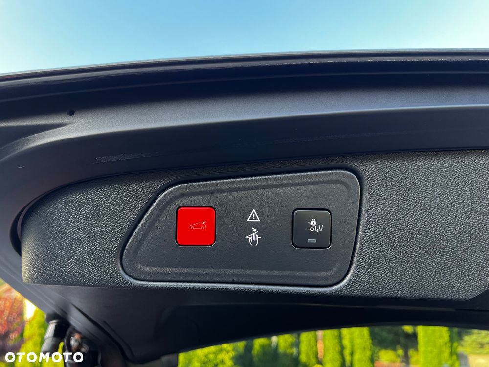Peugeot 3008 BlueHDi 130 Stop & Start Allure Business-Paket - 25