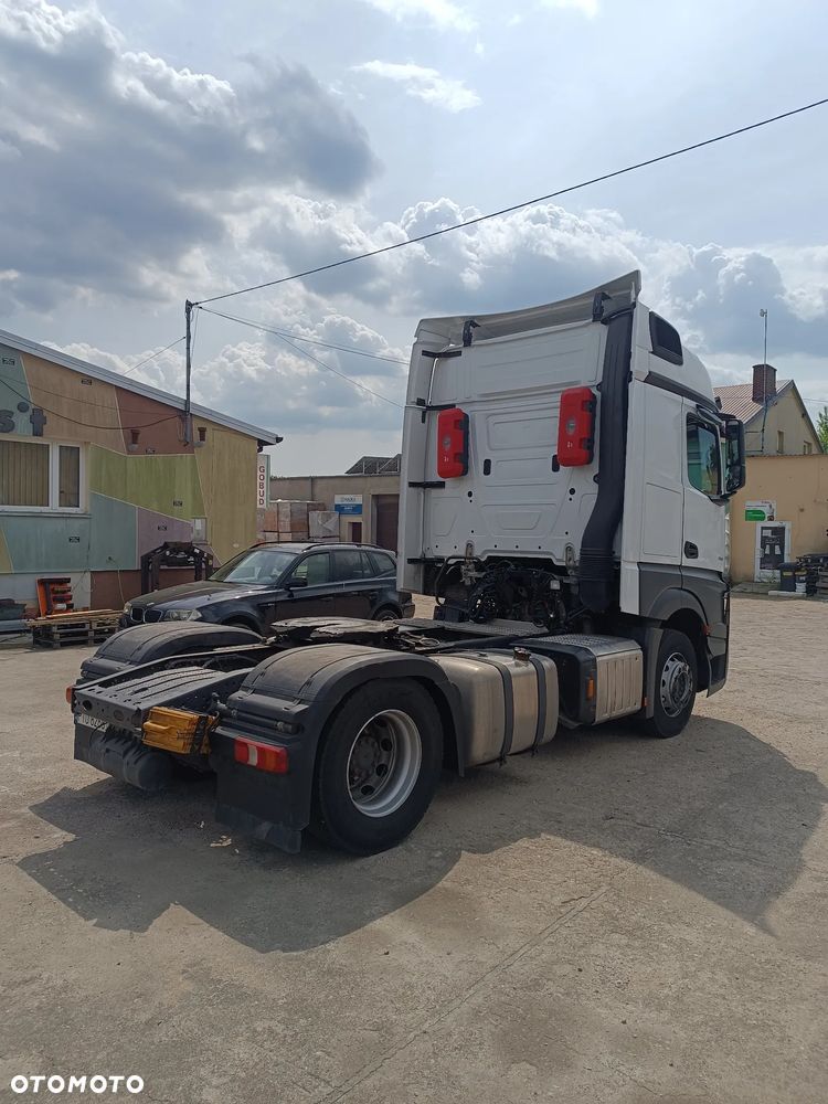 Mercedes-Benz Actros - 7