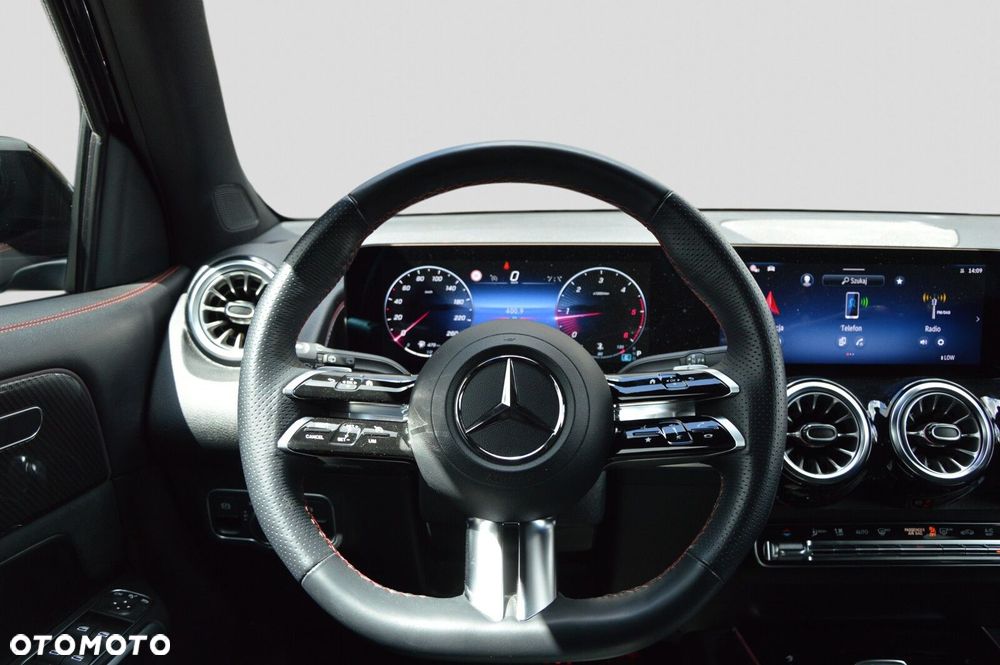 Mercedes-Benz GLB 220 d 4-Matic AMG Line 8G-DCT - 16
