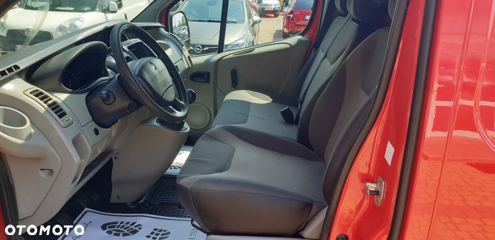 Renault Trafic - 12
