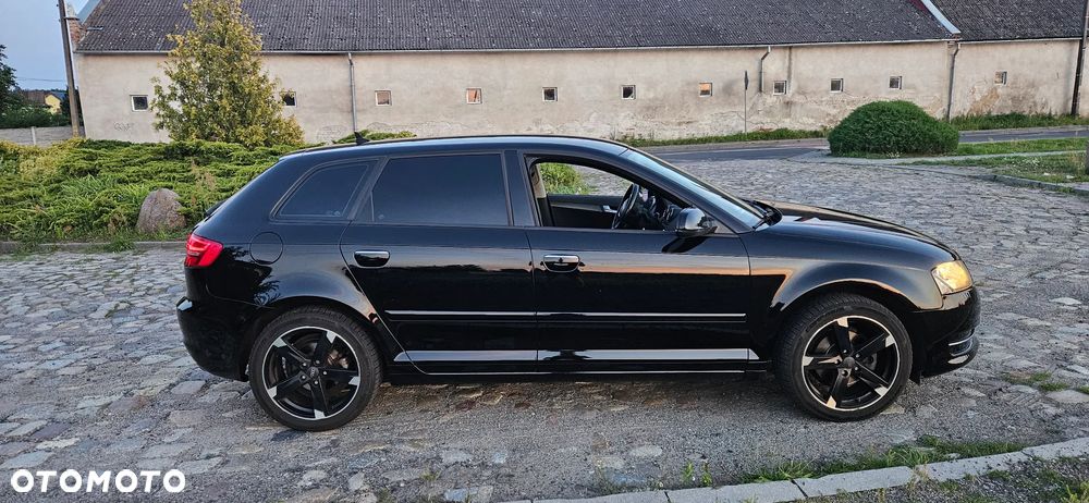Audi A3 Sportback - 18