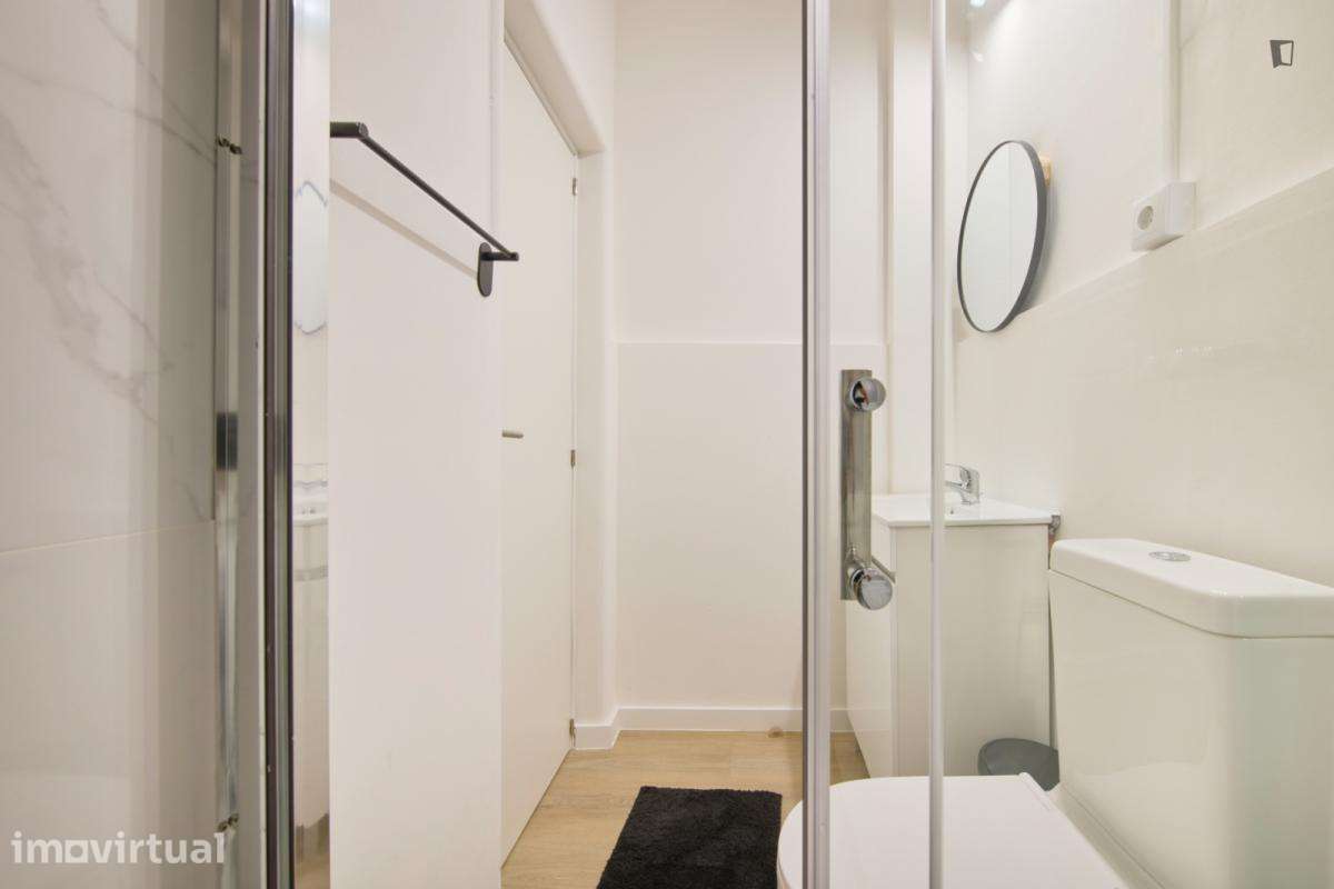 Quarto - localizado em Alameda Lisbon - Grande imagem: 5/49