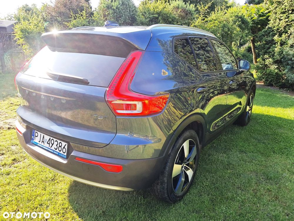 Volvo XC 40 T5 AWD Momentum - 5