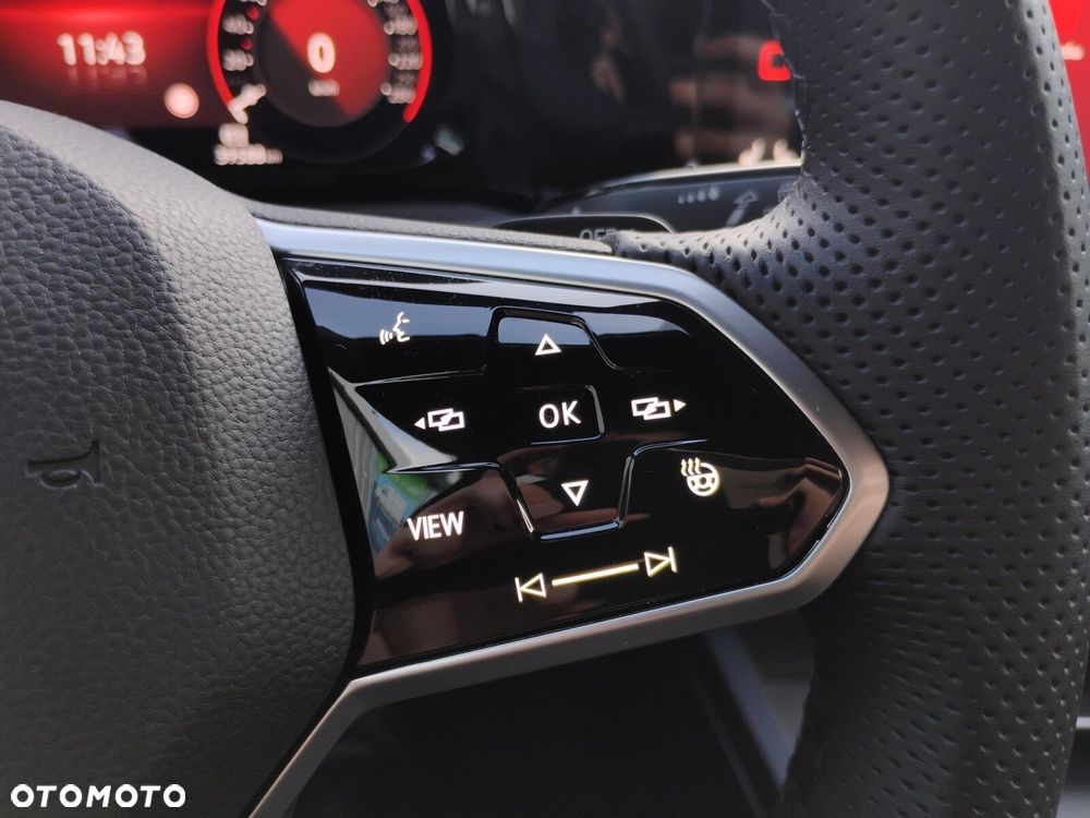 Volkswagen Golf - 21