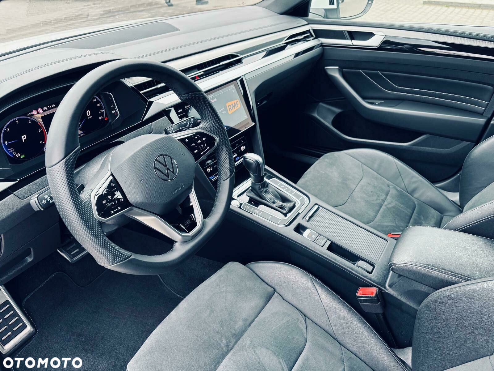 Volkswagen Arteon 2.0 TDI R-Line DSG - 17