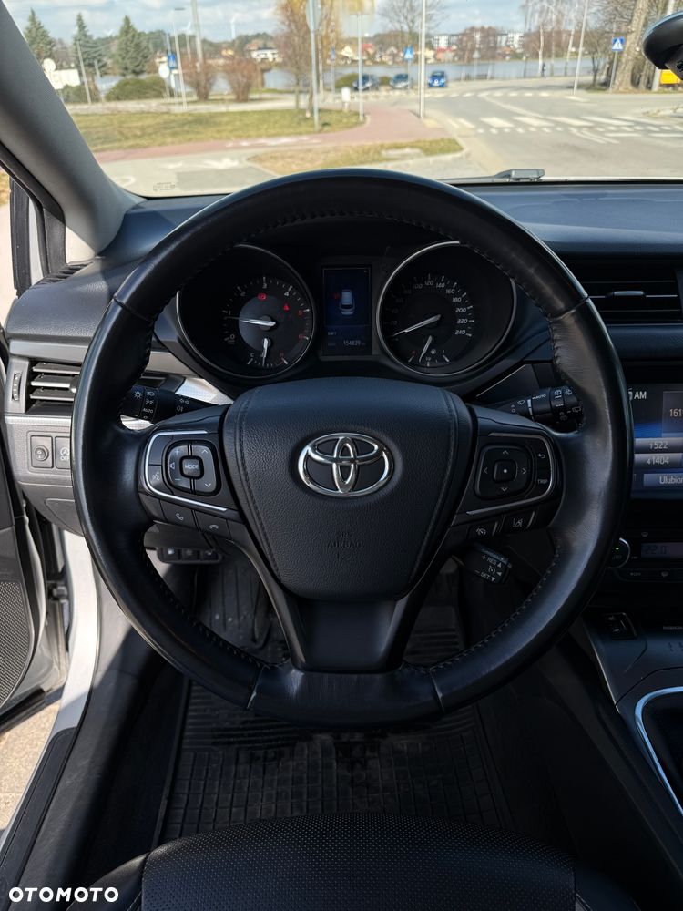 Toyota Avensis 2.0 D-4D Selection - 4