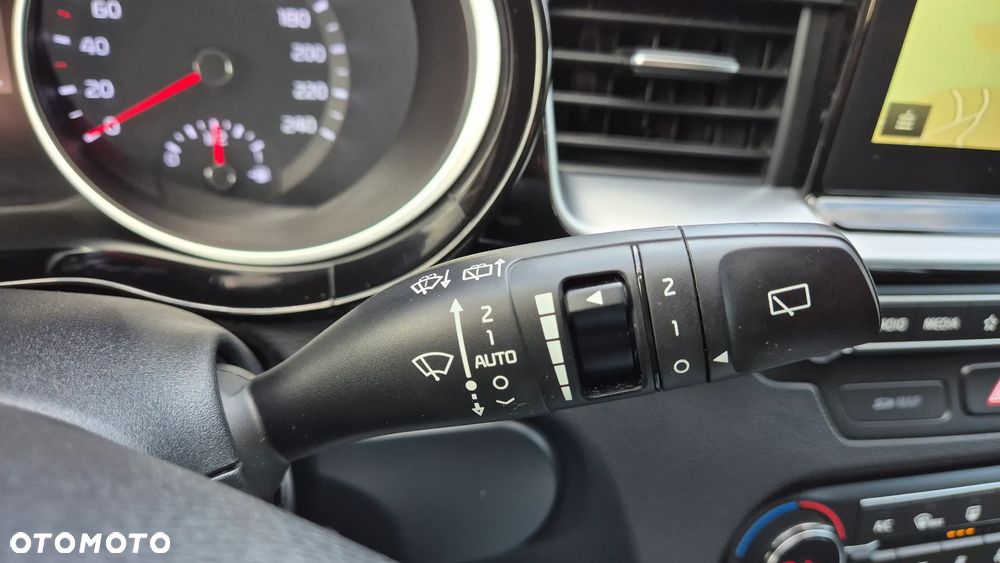 Kia Ceed 1.4 T-GDI L Business Line Plus - 14