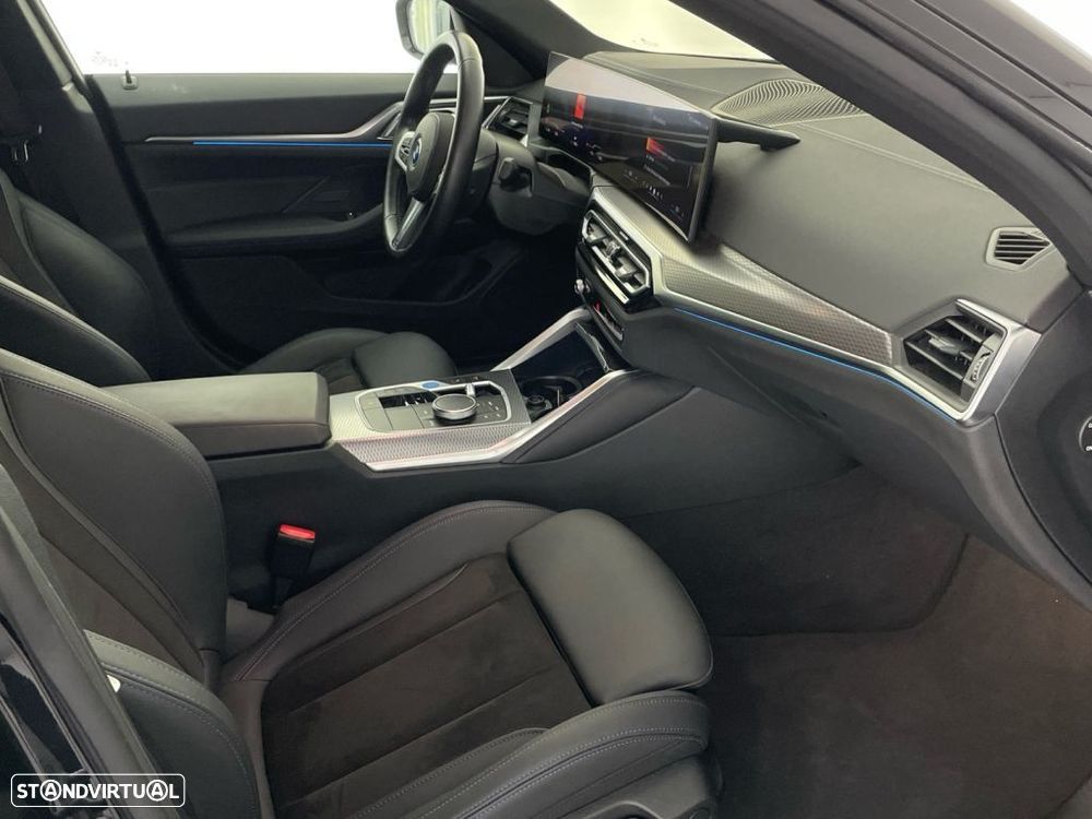 BMW i4 eDrive40 Desportiva M - 22