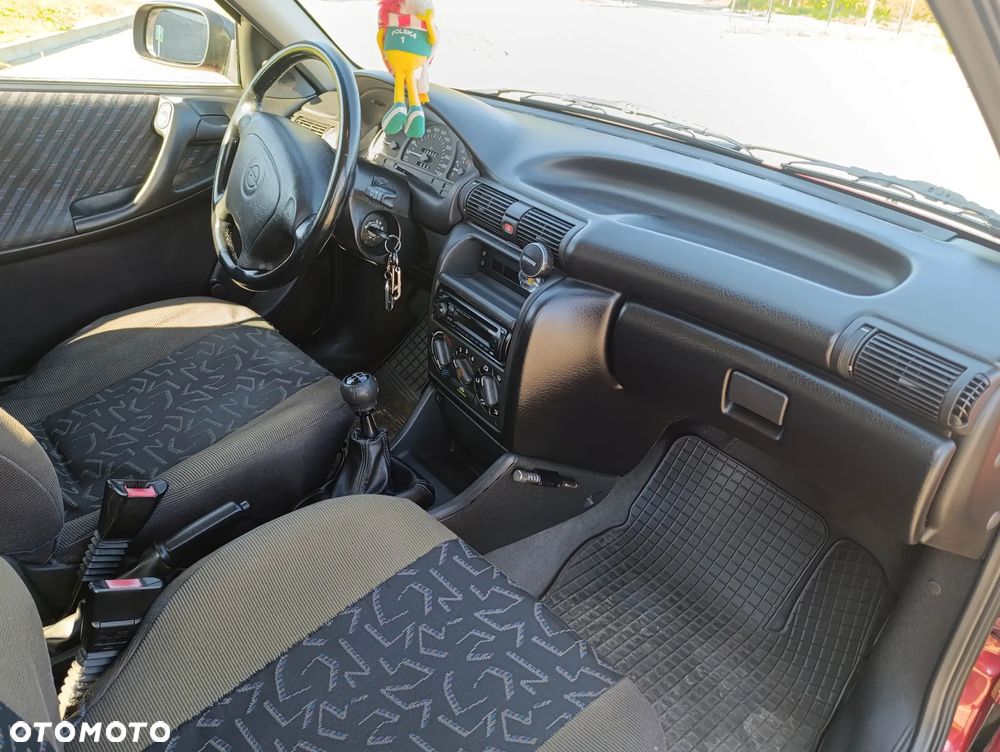 Opel Astra 1.4 World Cup - 14