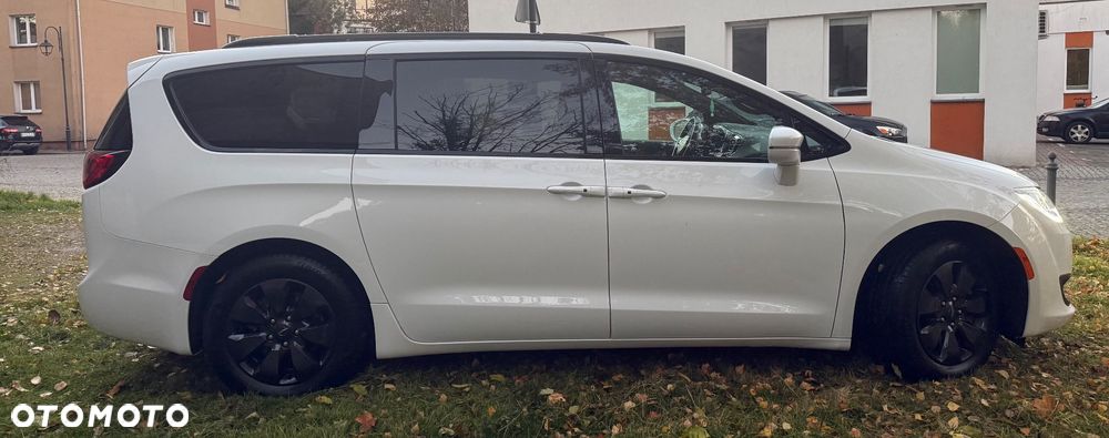 Chrysler Pacifica - 7