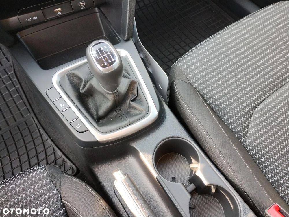Kia Ceed 1.5 T-GDI M - 16