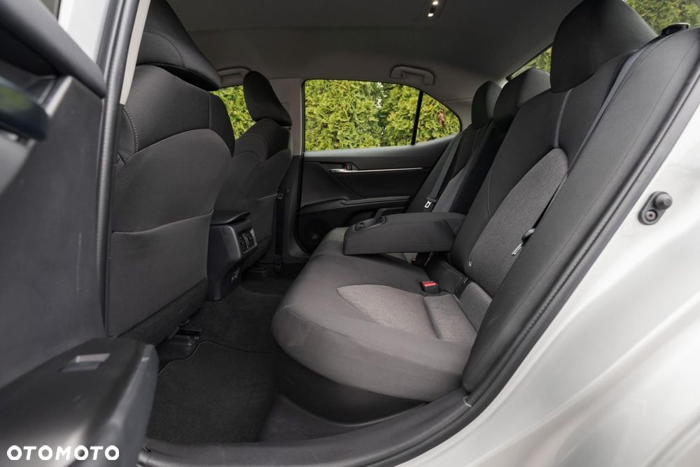 Toyota Camry 2.5 Hybrid Comfort CVT - 15
