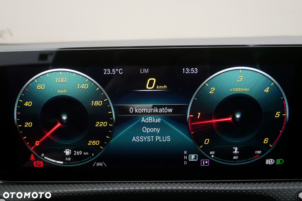 Mercedes-Benz CLA - 9