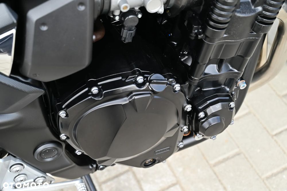 Suzuki Bandit - 24