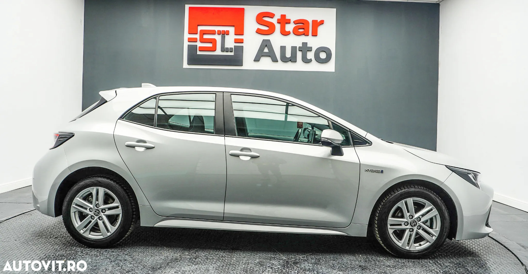 Toyota Corolla 1.8 HSD Dynamic - 10