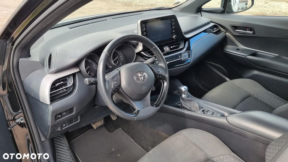 Toyota C-HR Business-Edition - 27