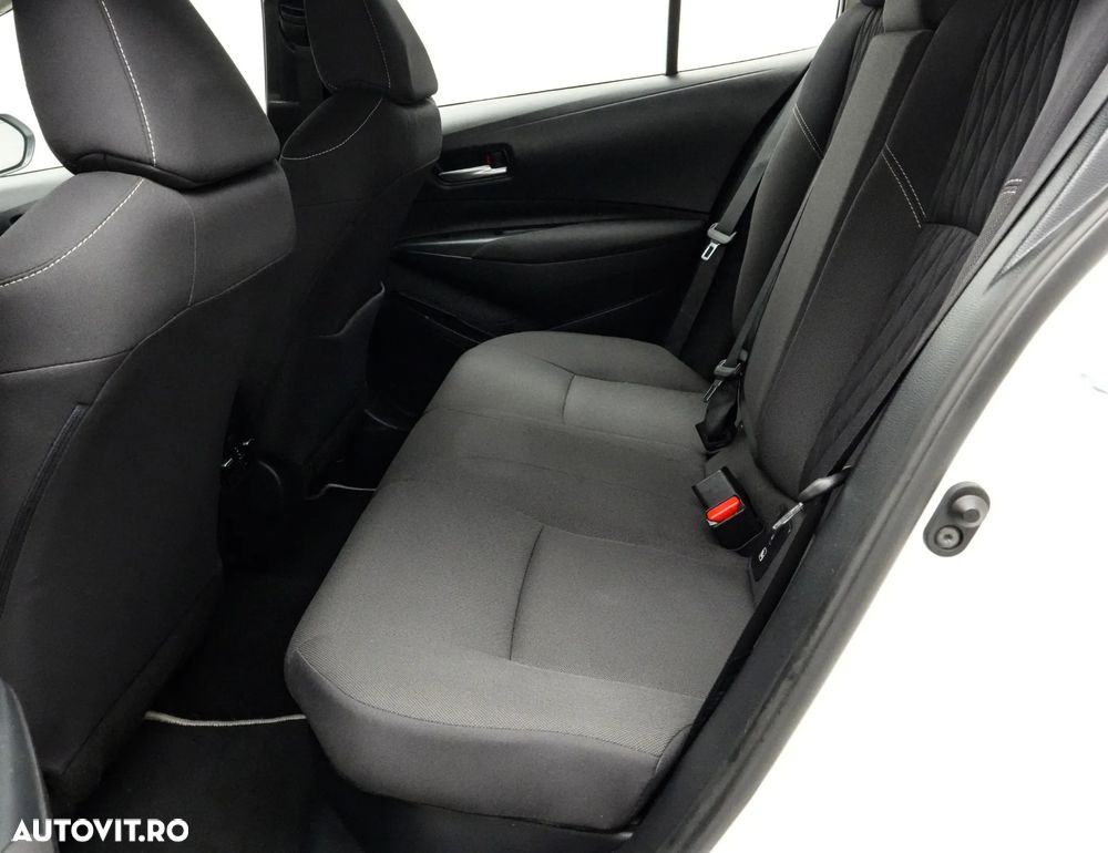 Toyota Corolla 1.8 HSD Dynamic - 16