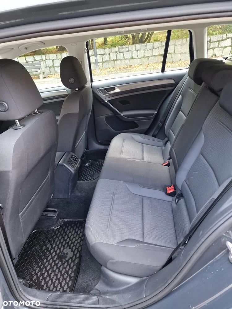 Volkswagen Golf - 13