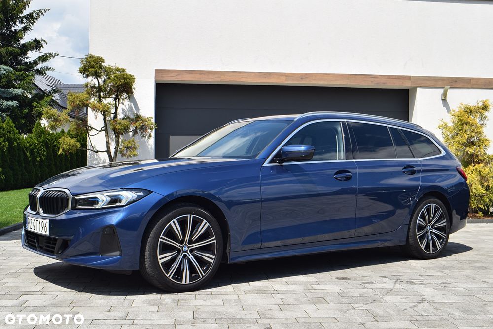 BMW Seria 3 320d xDrive Luxury Line sport - 38