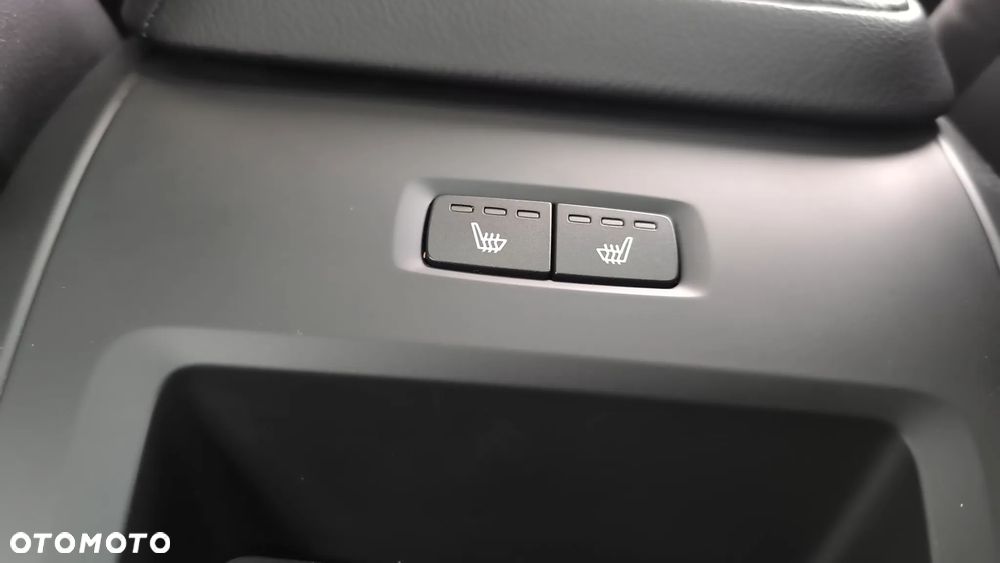 Volvo XC 60 T6 AWD Recharge Geartronic RDesign Expression - 19