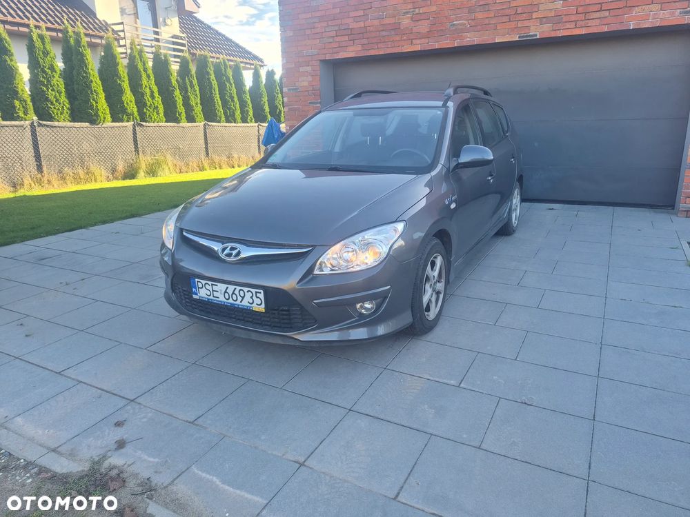 Hyundai I30 2010 photo 2