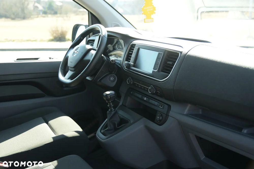 Opel Vivaro - 16