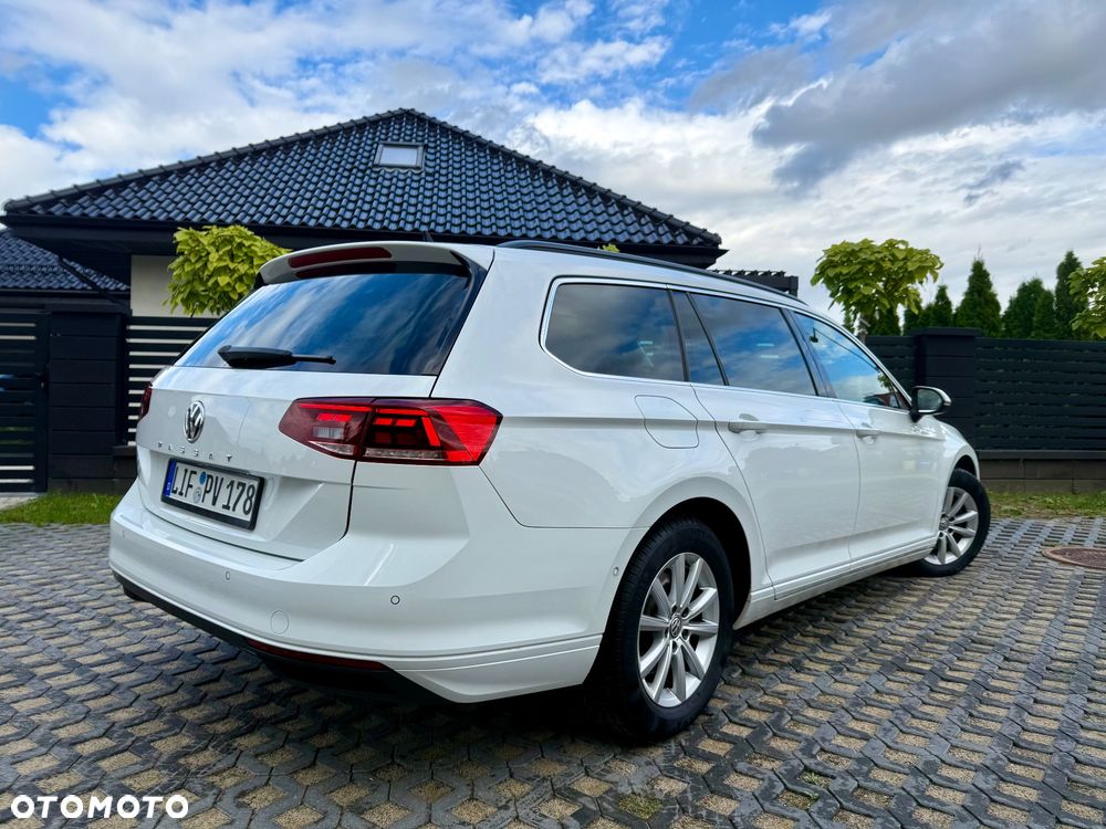 Volkswagen Passat 2.0 TDI (BlueMotion Technology) DSG Highline - 25