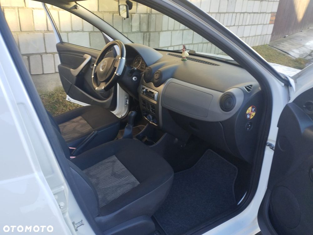 Dacia Sandero 1.2 16V - 9