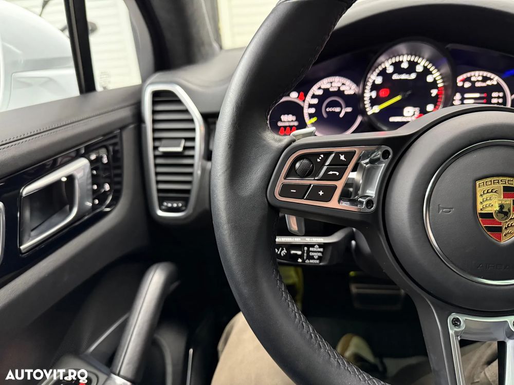 Porsche Cayenne Turbo S E-Hybrid Tiptronic S - 21