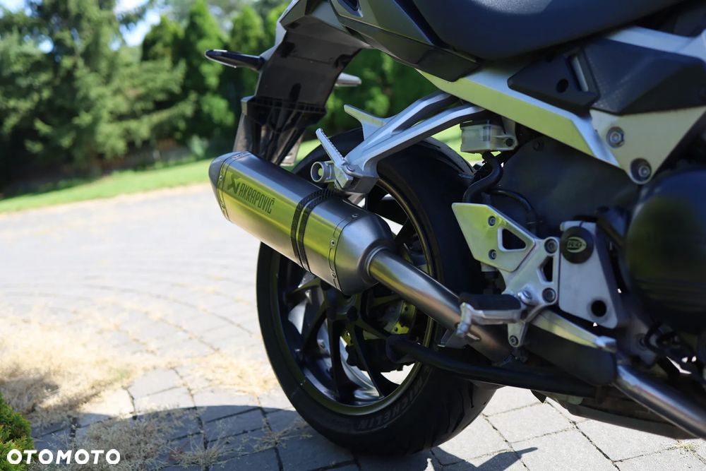 Honda VFR - 9
