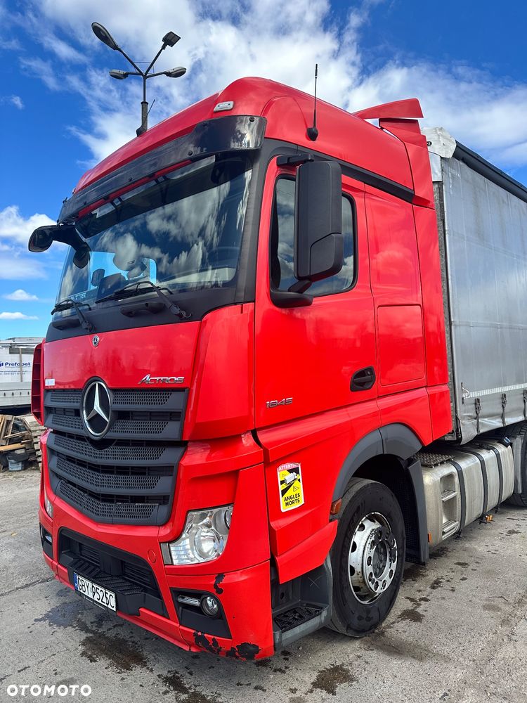 Mercedes-Benz Actros - 2