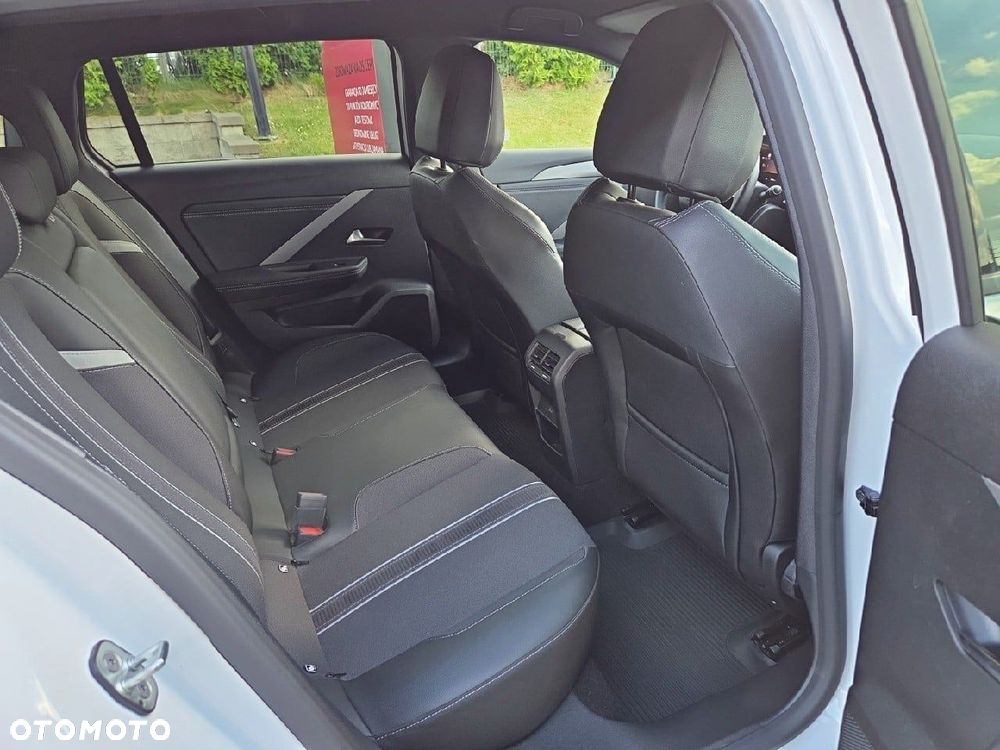 Opel Astra 1.2 T GS S&S - 13