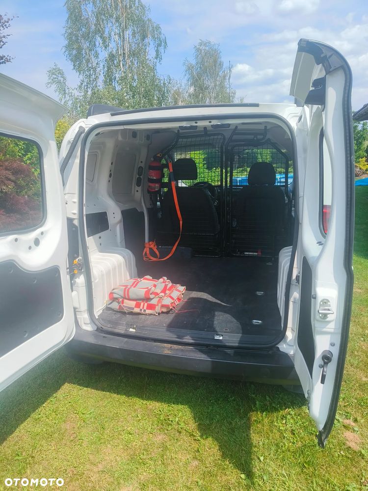 Peugeot bipper - 6