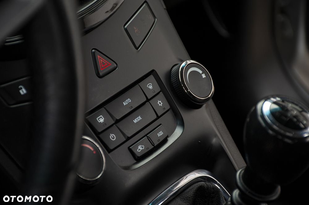 Chevrolet Orlando 1.8 LT+ - 32