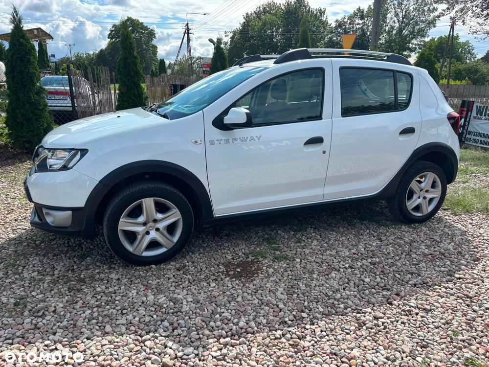Dacia Sandero TCe 90 Laureate - 4