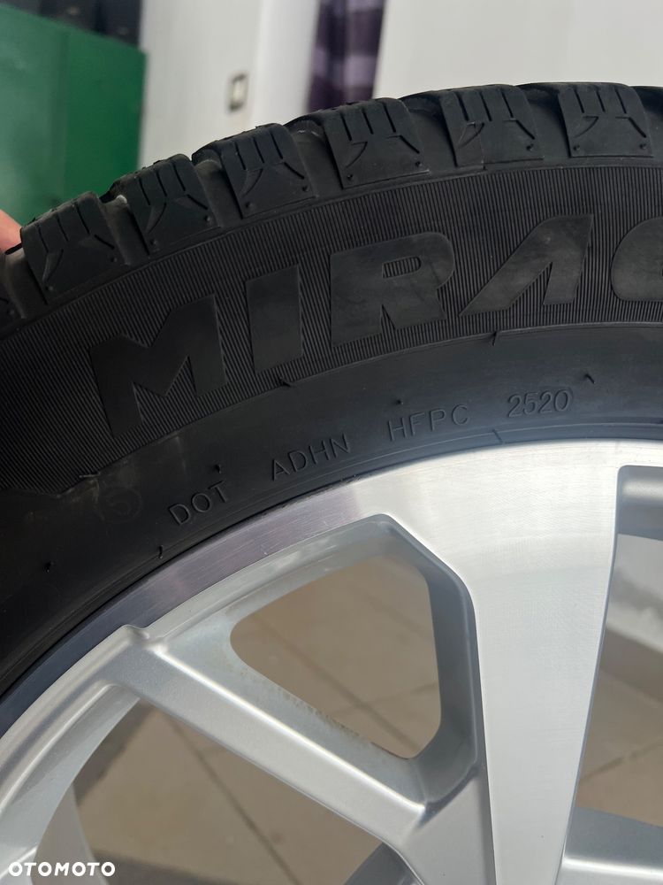 Felgi z oponami Audi Q3 Sportback oryginalne zimowe - 5