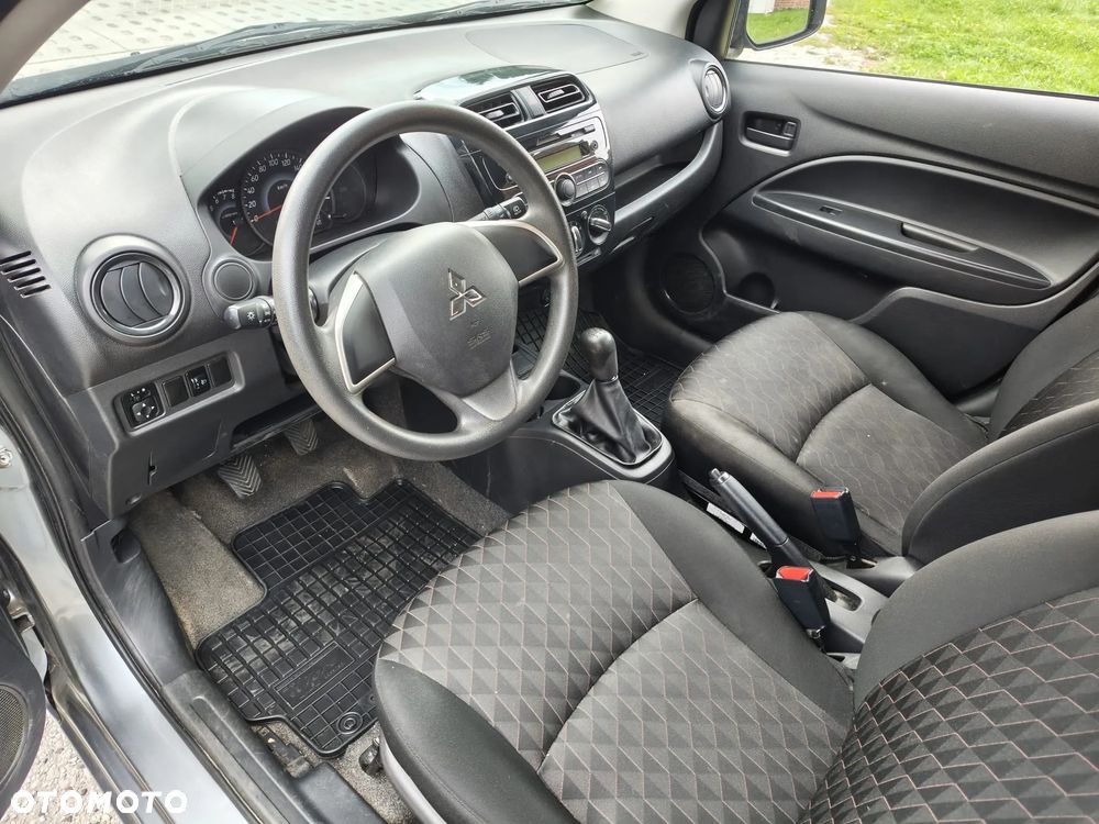 Mitsubishi Space Star - 6