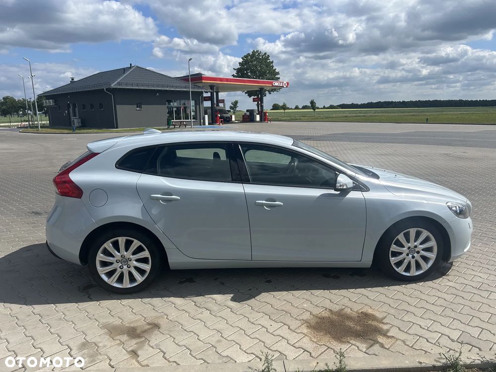 Volvo V40 D2 - 7