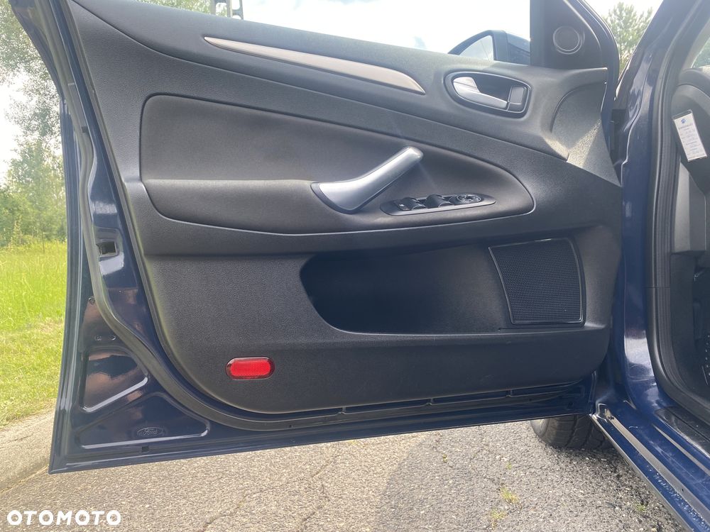 Ford Mondeo 2.0 Titanium - 19