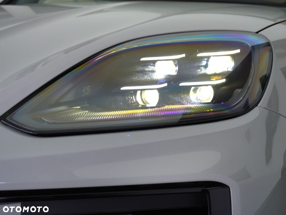 Porsche Cayenne E-Hybrid PHEV Black Edition - 9