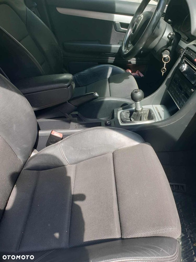 Audi A4 Avant 2.0 TDI DPF quattro - 3