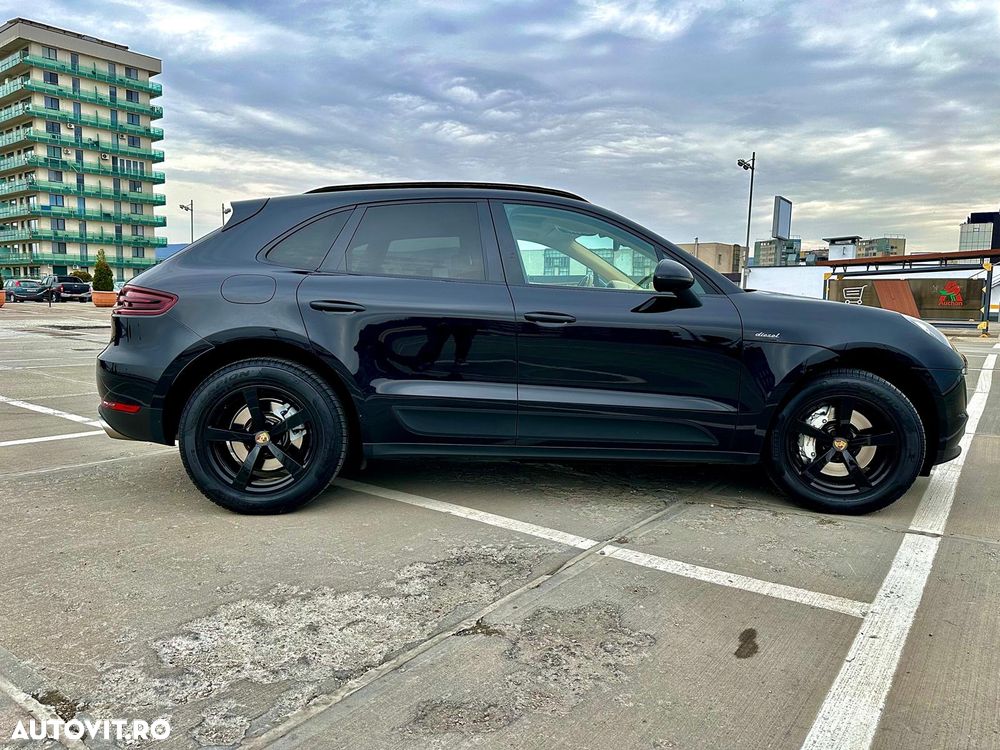 Porsche Macan - 35