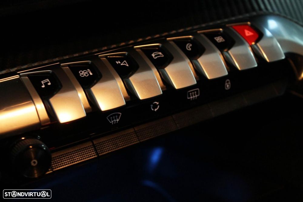 Peugeot 3008 1.5 BlueHDi Crossway - 22