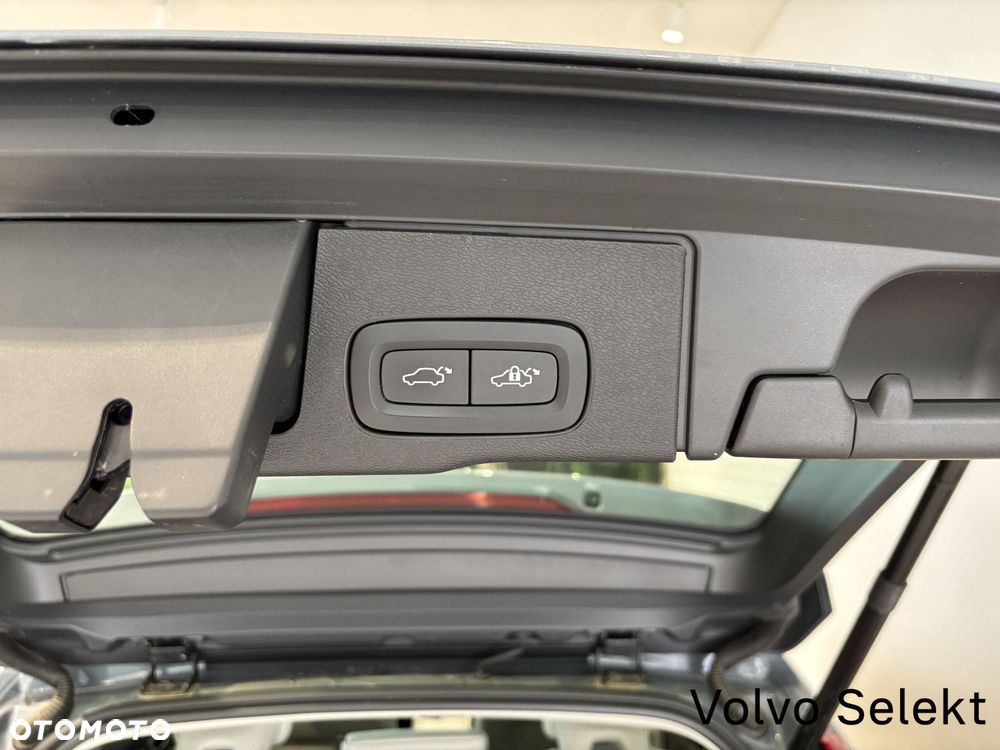 Volvo XC 60 - 30