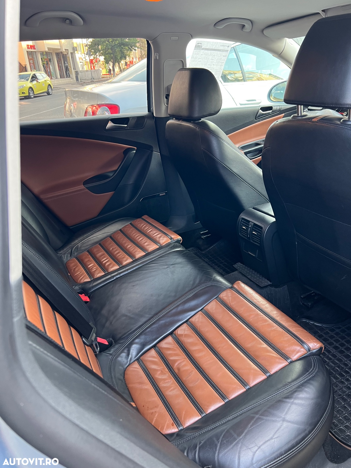 Volkswagen Passat Variant 2.0 TDI Sportline DPF - 9