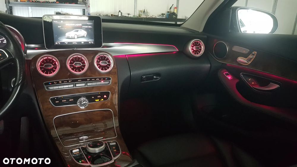 Mercedes-Benz Klasa C 300 7G-TRONIC Avantgarde - 32