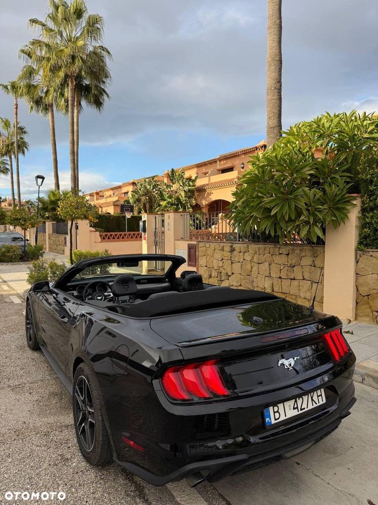 Ford Mustang 2.3 EcoBoost - 25