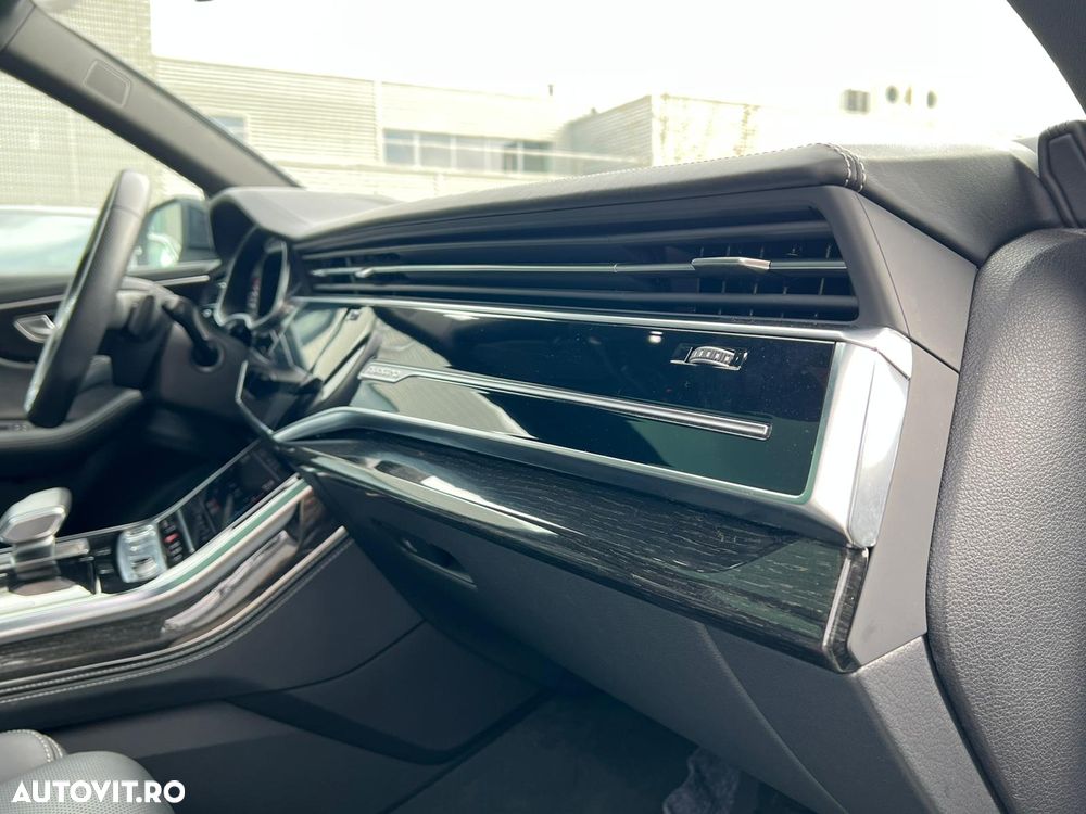 Audi Q8 3.0 55 TFSI quattro Tiptronic MHEV - 19